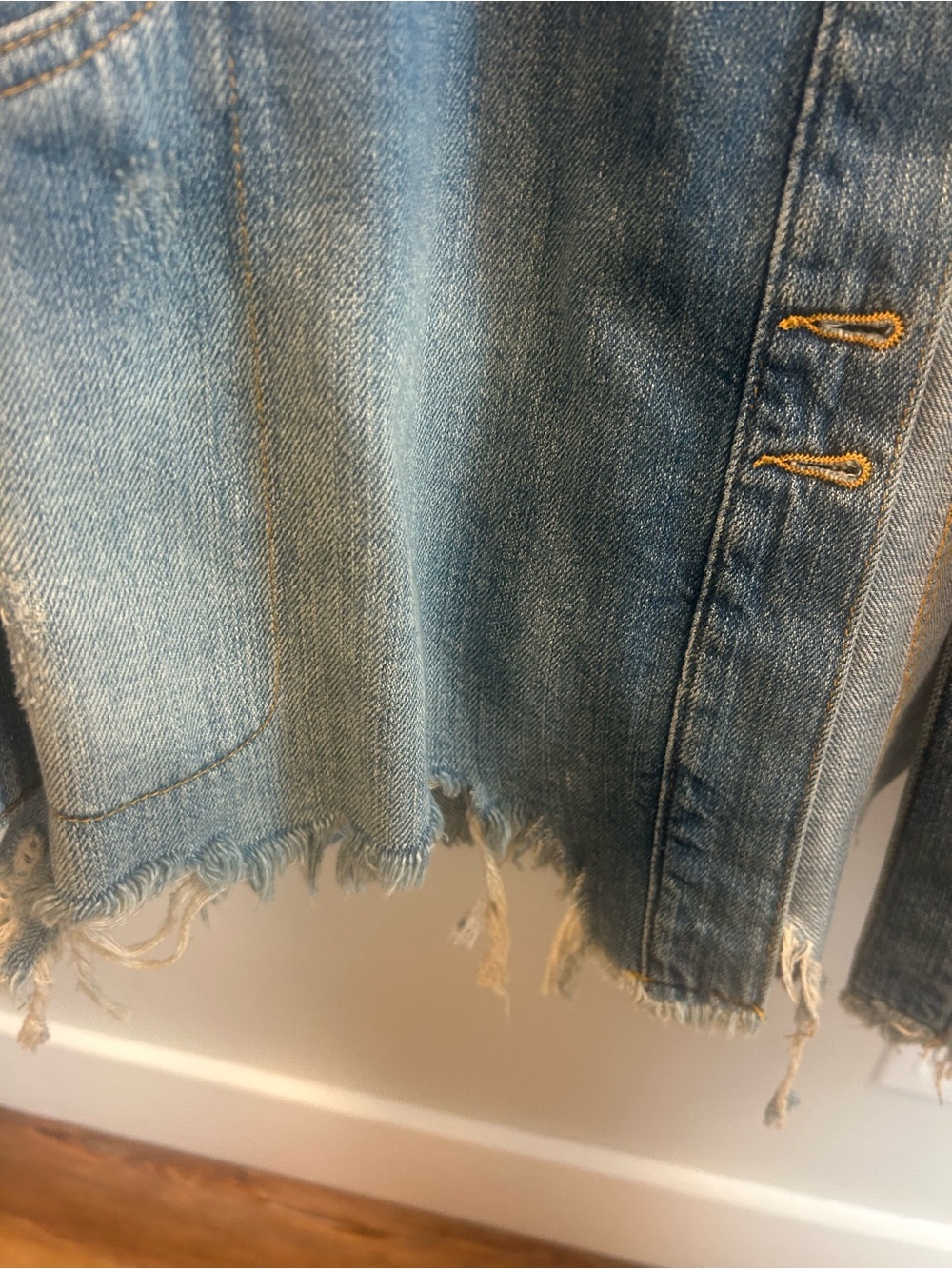 Free People Moon Child Faded Blue Distressed Denim Jacket Sz Small - Picture 12 of 13